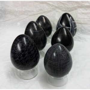 Oeuf à motifs gravés, en pierre naturelle de Kisii - Sculpture design - Teinté noir