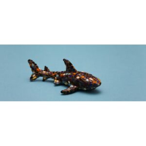 Magnet design, représentant un Requin en mosaïque moderniste "Trencadis" selon Antoni Gaudi