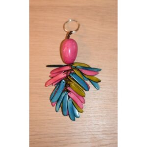Porte-clefs "flamme" - Réalisation artisanale en ivoire végétale à tonalité dominante rose