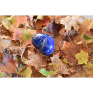 Cœur bleu, avec motifs gravés (finement striés), en pierre naturelle de Kisii - Sculpture design