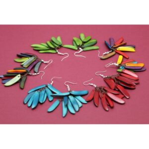 Boucles d'oreilles "Flamme" Vertes - Création et réalisation artisanale en ivoire végétal (corozo)