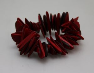 Bracelet "Flamme" rouge - Création et réalisation artisanale en ivoire végétal (corozo)