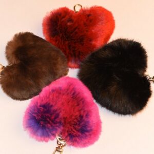 Porte-clefs "coeur" original, en fausse fourrure - Bijou de sac - Modèle "Rose", par Evelyne Prélonge®