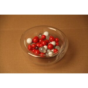Billes en verre de tonalités variées à dominante rouge, pour décorations personnalisées